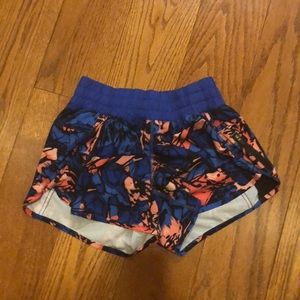 NWOT Lululemon shorts